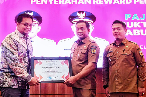 PT MDA Terima Penghargaan atas Kepatuhan Pajak di Kabupaten Luwu